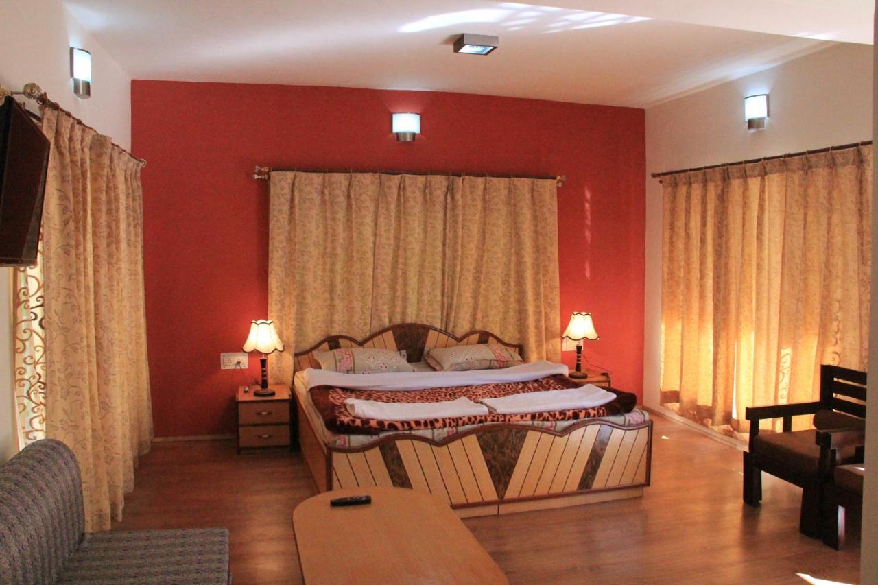 Mentokling Guest House And Garden Restaurant เลห์ ภายนอก รูปภาพ
