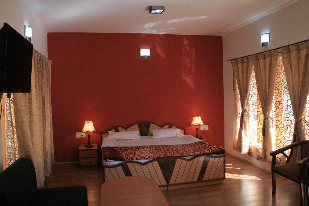 Mentokling Guest House And Garden Restaurant เลห์ ภายนอก รูปภาพ